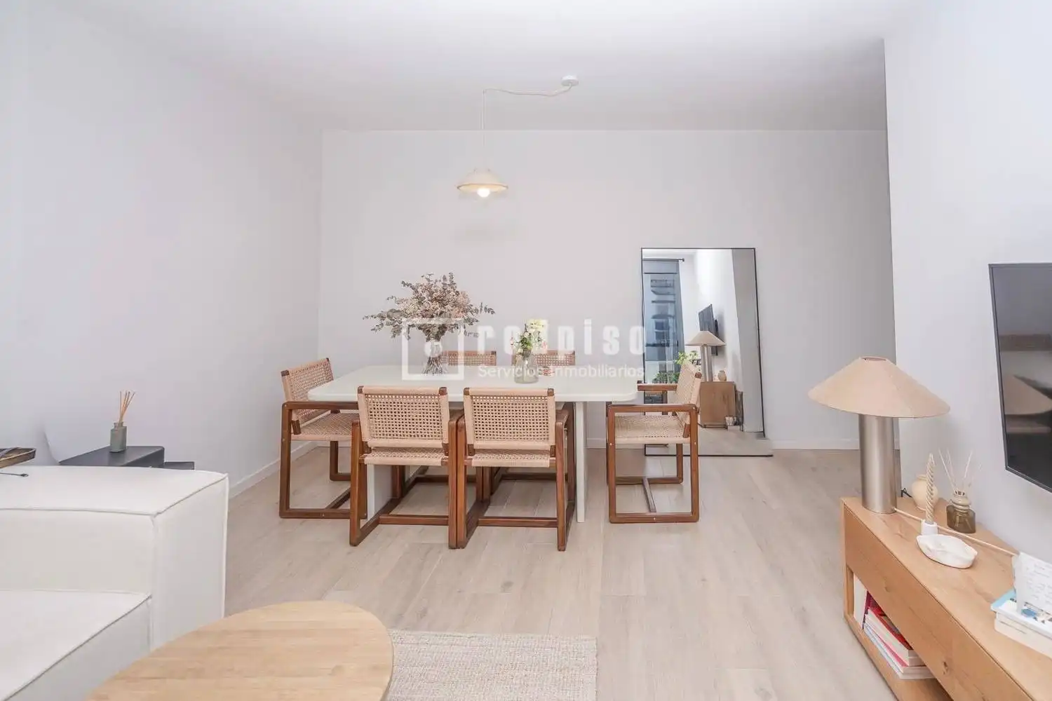 Comedor de Piso en venta en Getafe con Aire acondicionado, Calefacción y Jardín privado