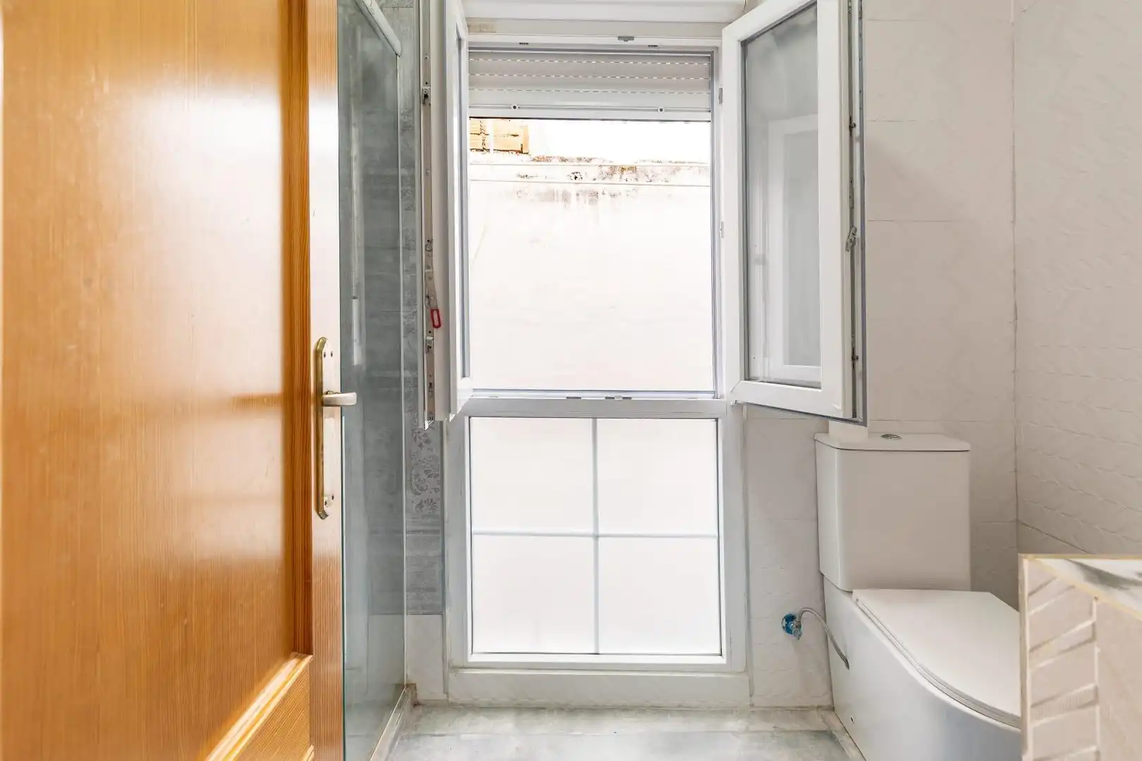 Bathroom of Detached homes for sale in Bellreguard  with Terrace, Storage room and Balcony