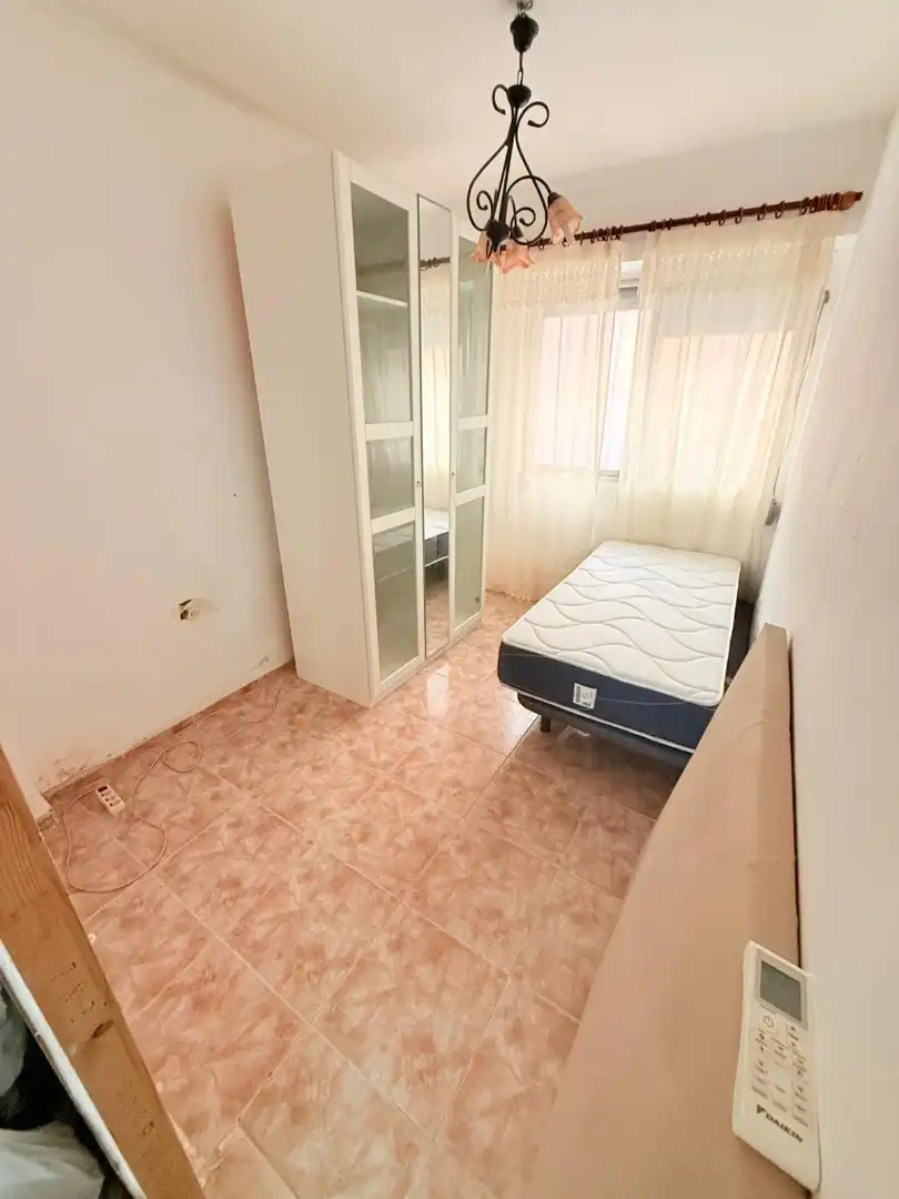 Piso en venta en Calle Pintor Navarro Martín, imagen 5