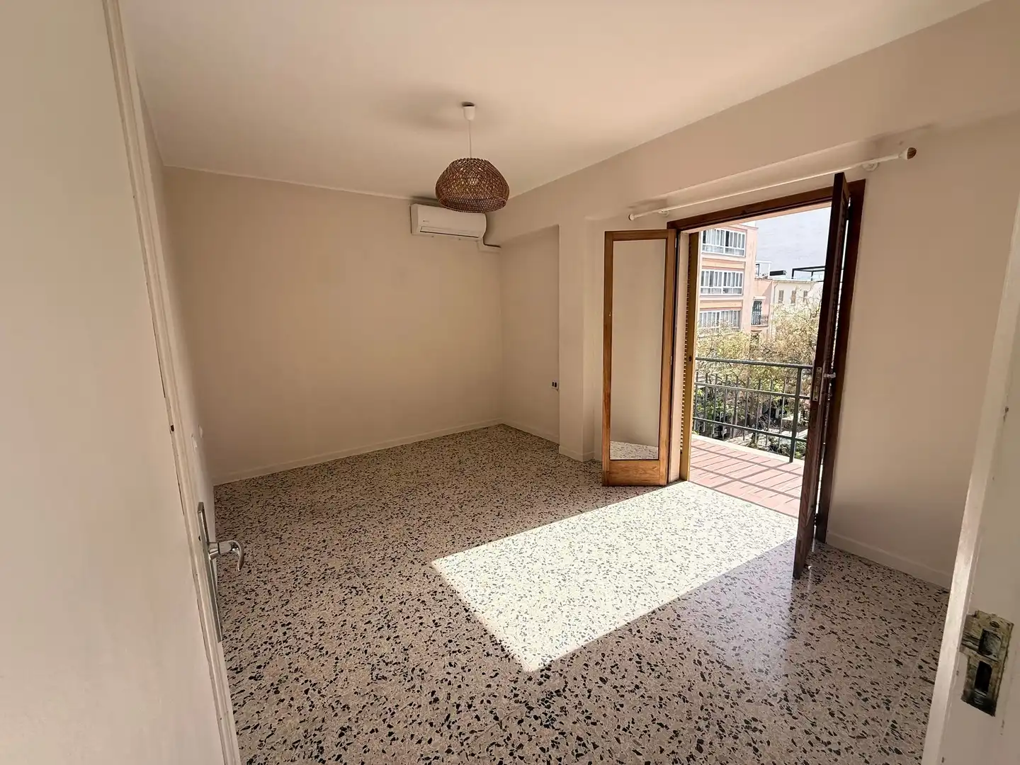 Apartments for rent in Santa Catalina