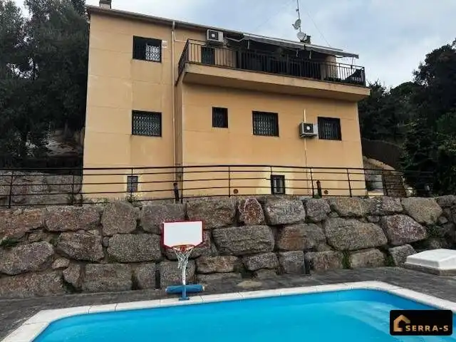 Chalet con terraza en venta en Carrer PEDRA, imagen 2