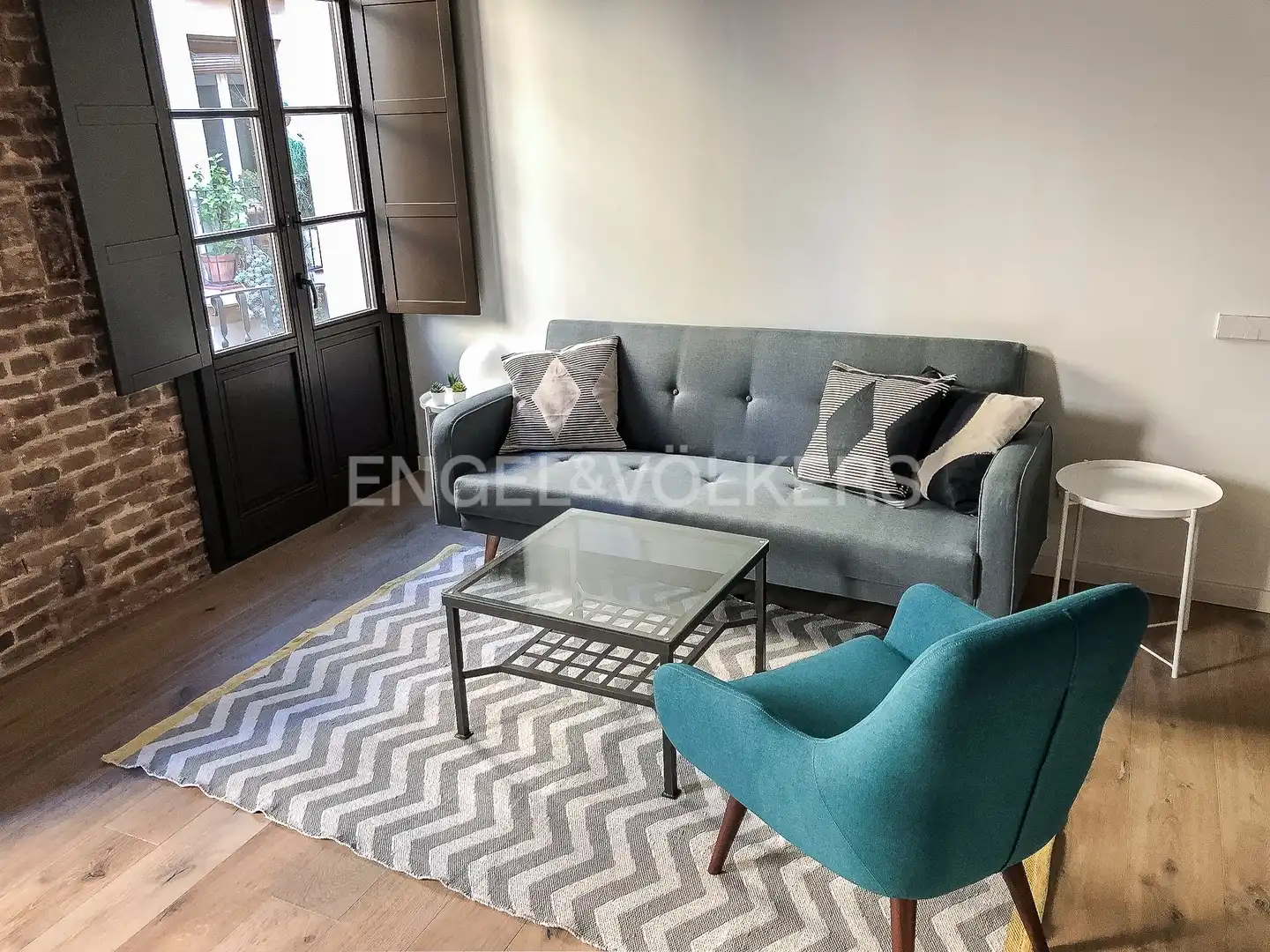 Wohnzimmer von Wohnung zum Verkauf in Barcelona mit Klimaanlage, Heizung und Privatgarten