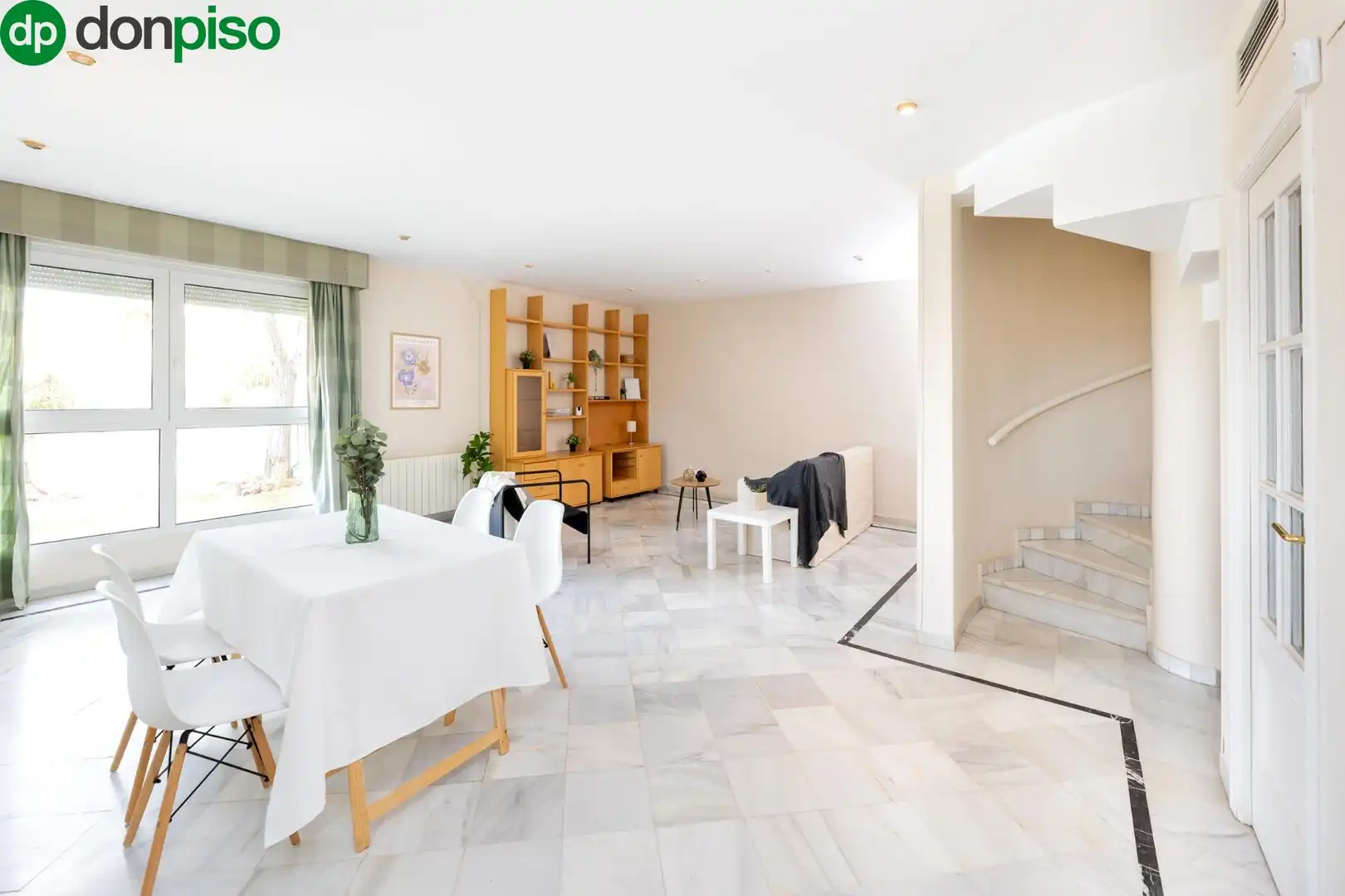 Casa o chalet en venta en Granada con Aire acondicionado, Calefacción y Jardín privado