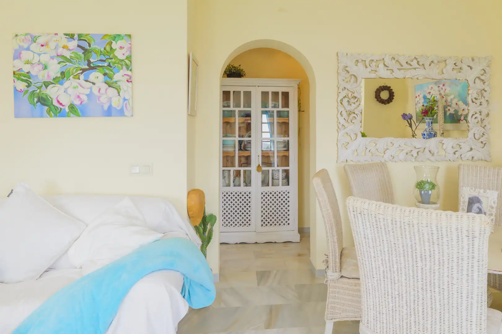 Piso en venta en Mijas con Terraza, Piscina y Internet