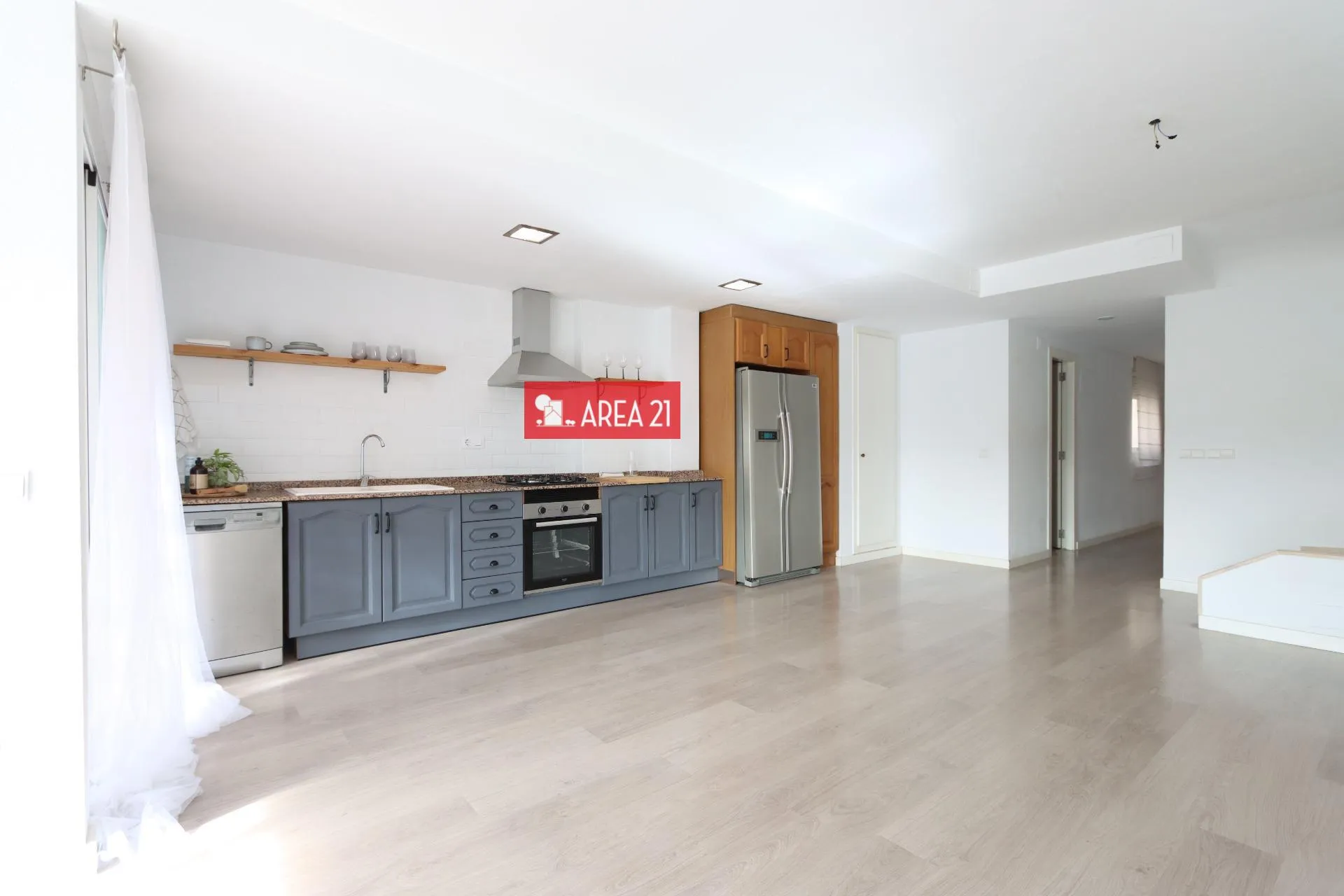 Kitchen of Attic for sale in  Valencia Capital  with Air Conditioner, Parquet flooring and Terrace