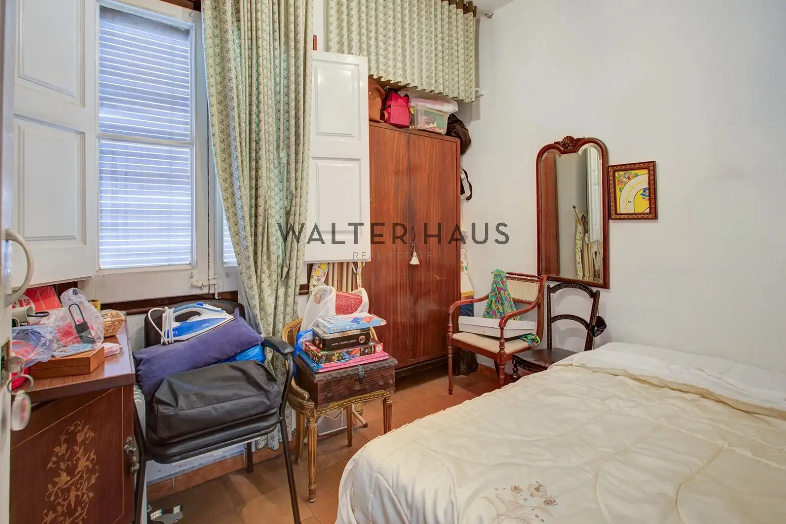 Habitación de Piso en venta en Barcelona con Balcón