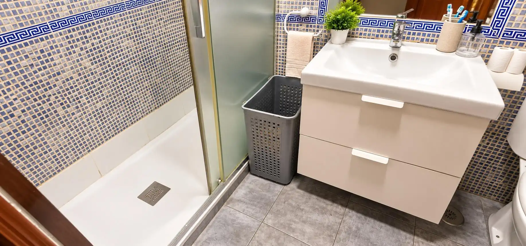 Bathroom of Flat for sale in Coca de la Piñera - El Carambolo