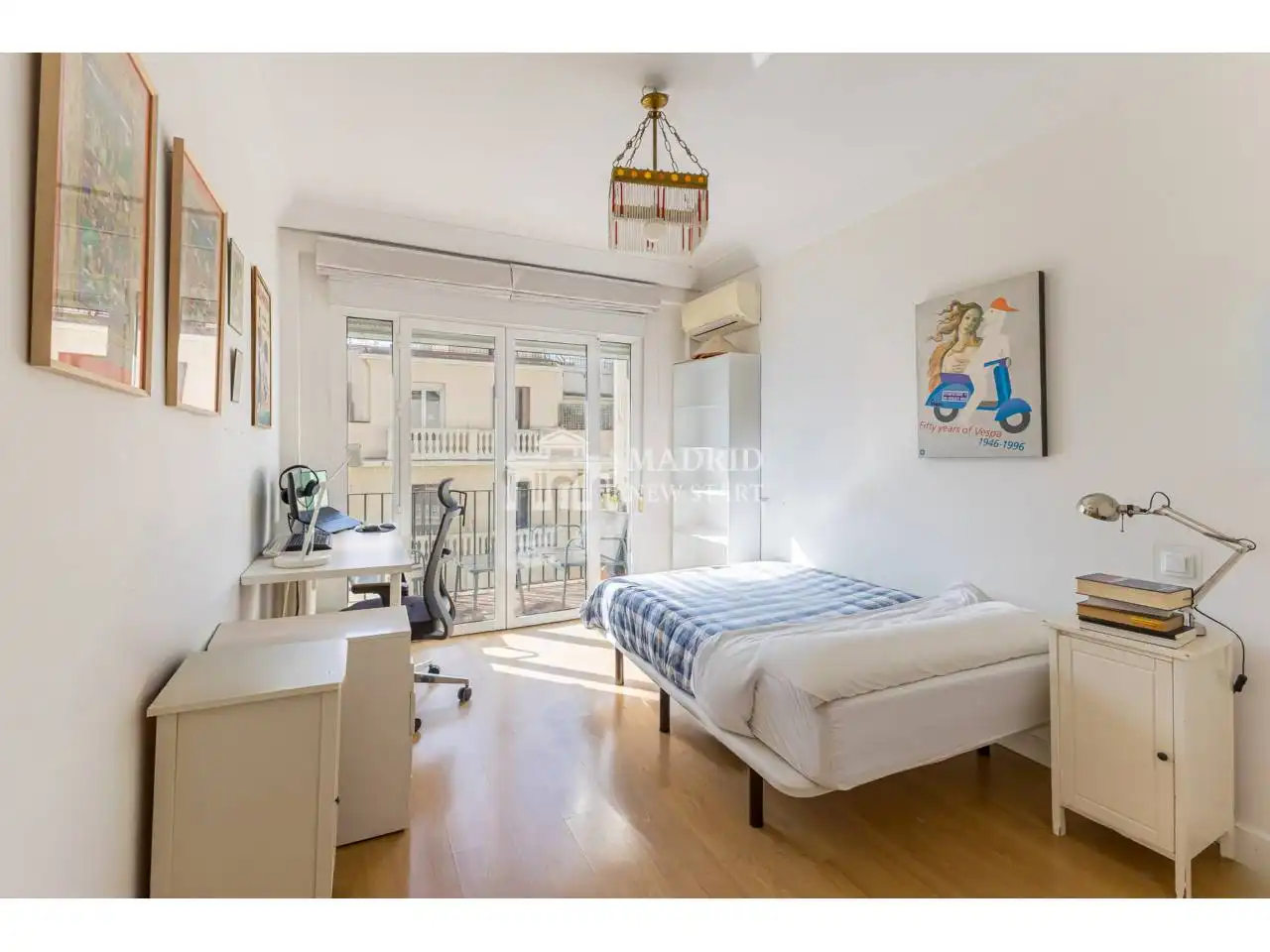 Schlafzimmer von Wohnung zum Verkauf in Madrid mit Klimaanlage und Heizung