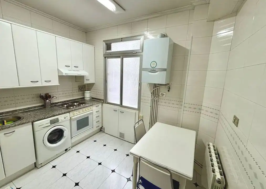 Piso en venta en Avenida del Ferrocarril, Ametzola