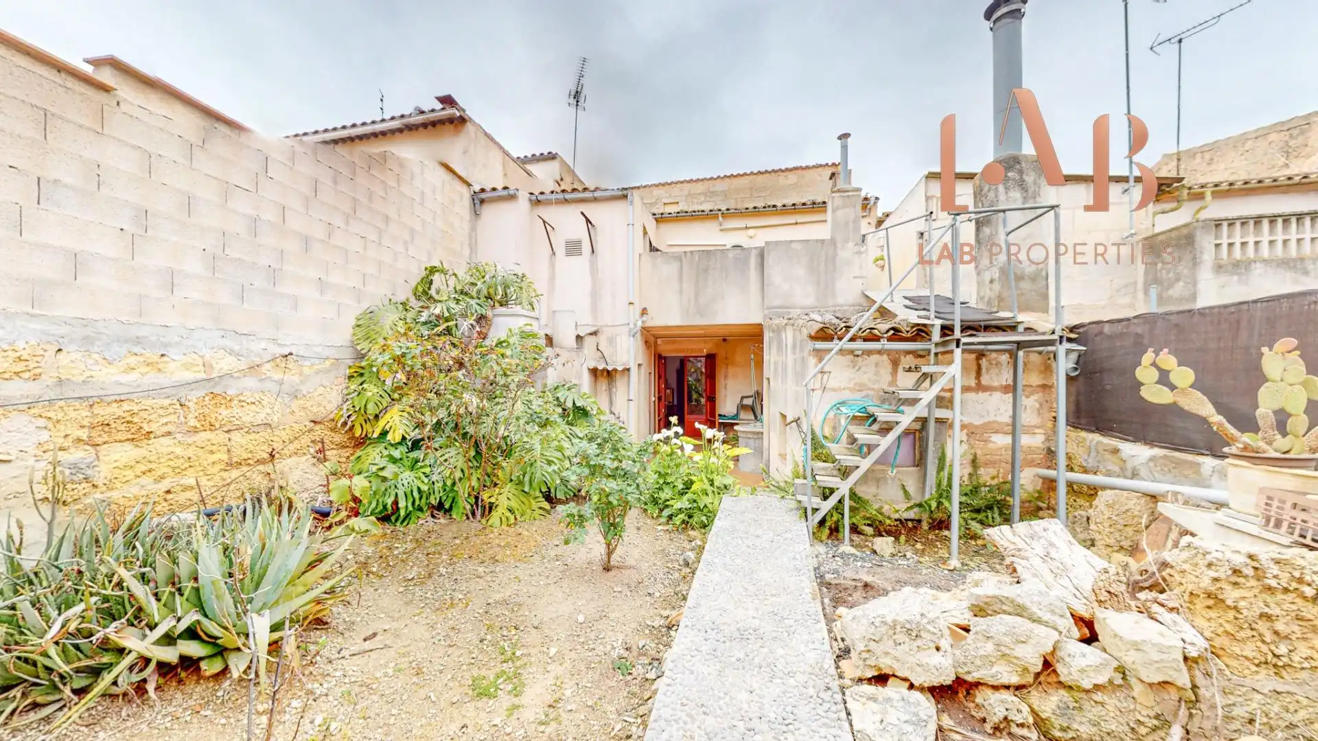 Exterior view of Houses for sale in Llubí  with Private garden and Terrace