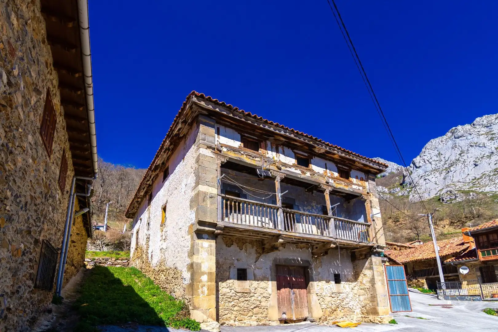 Exterior view of Houses for sale in Vega de Liébana  with Terrace