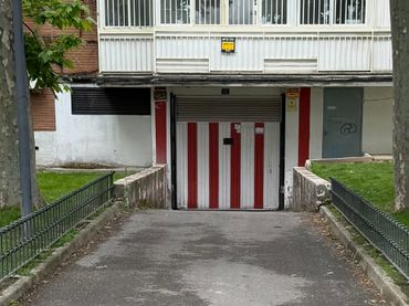 Individuel à vendre à Calle de Calderón de la Barca 16