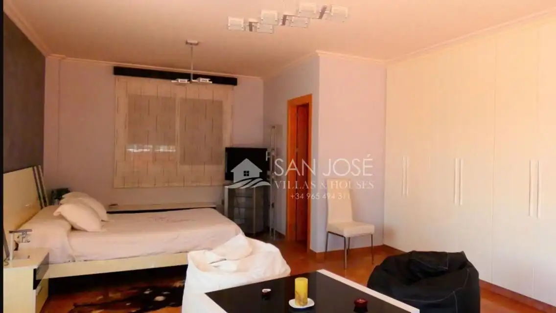 Chalet con jardín en venta en El Pinós / Pinoso, imagen 4