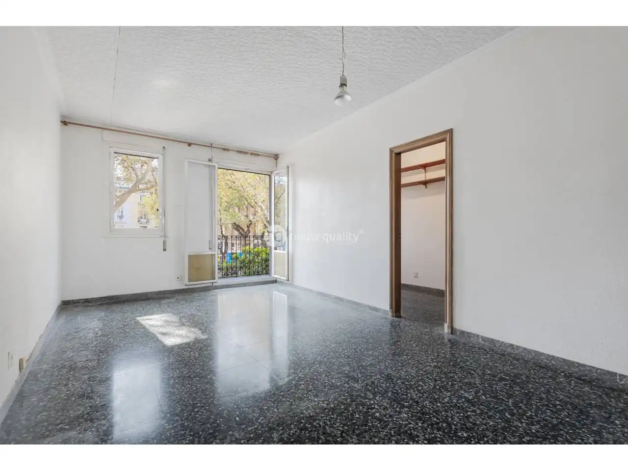 Sala de estar de Piso en venta en Barcelona con Jardín privado, Terraza y Balcón