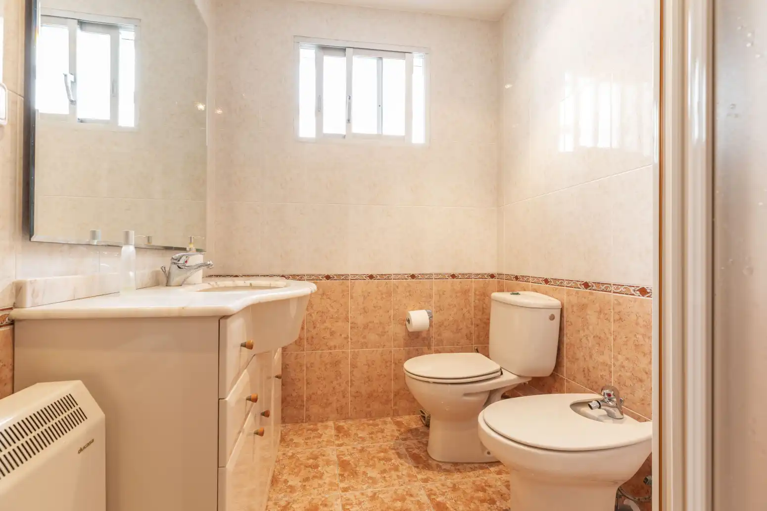 Badezimmer von Wohnung zum Verkauf in Meliana mit Heizung und Balkon