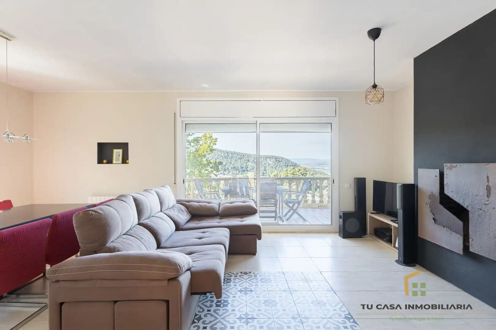 Sala de estar de Finca rústica en venta en Castellví de Rosanes con Calefacción, Jardín privado y Trastero