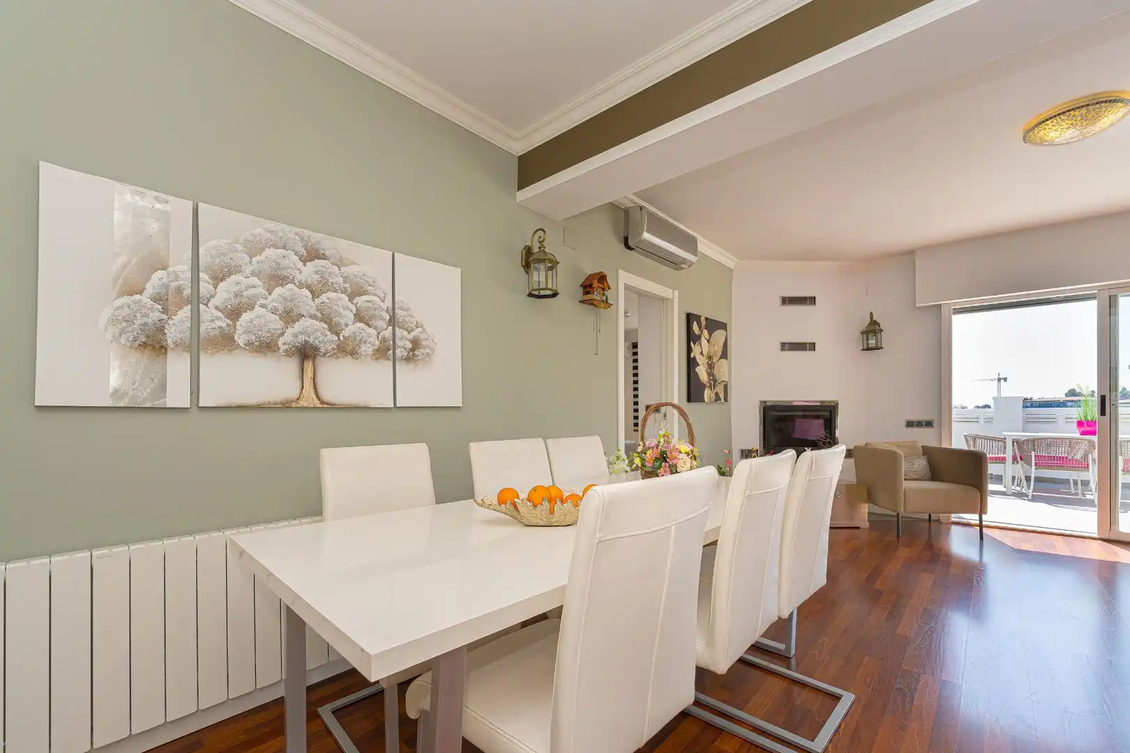 Comedor de Casa o chalet en venta en La Nucia con Aire acondicionado, Calefacción y Jardín privado