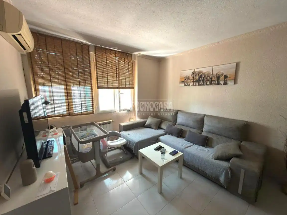 Sala de estar de Piso en venta en  Madrid Capital con Aire acondicionado y Calefacción