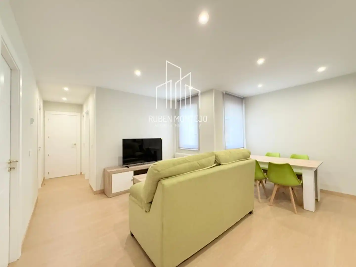 Living room of Flat for rent in Salamanca  with Heating, Storage room and Furnished