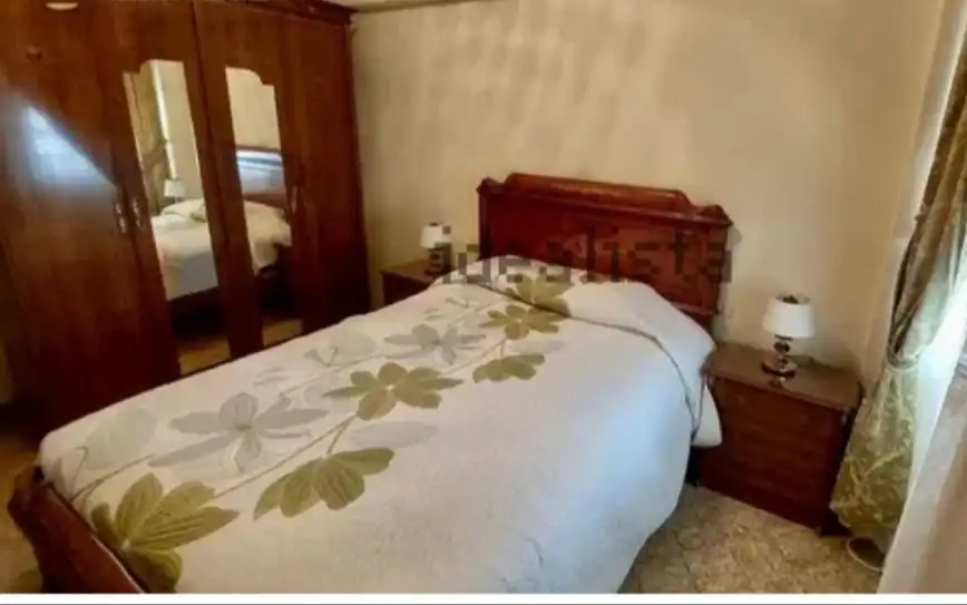 Habitación de Piso en venta en Sevilla con Aire acondicionado, Terraza y Amueblado