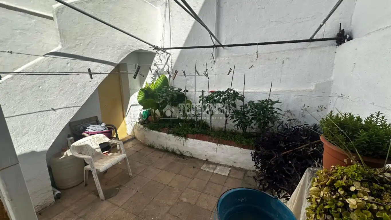 Einfamilien-Reihenhaus zum Verkauf in Marbella mit Terrasse und Möbliert