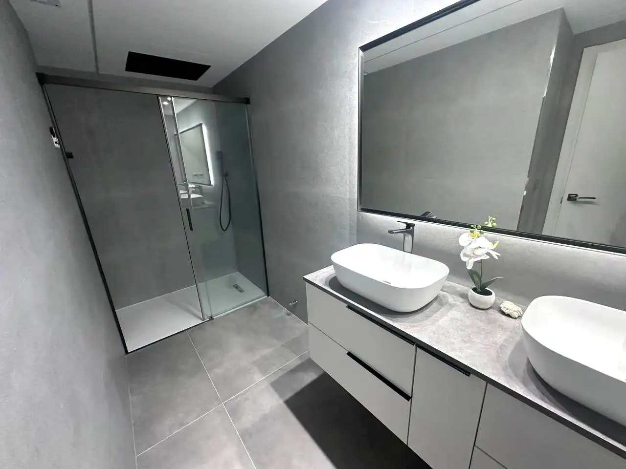 Badezimmer von Wohnung zur Miete in Benicasim / Benicàssim mit Klimaanlage, Terrasse und Möbliert