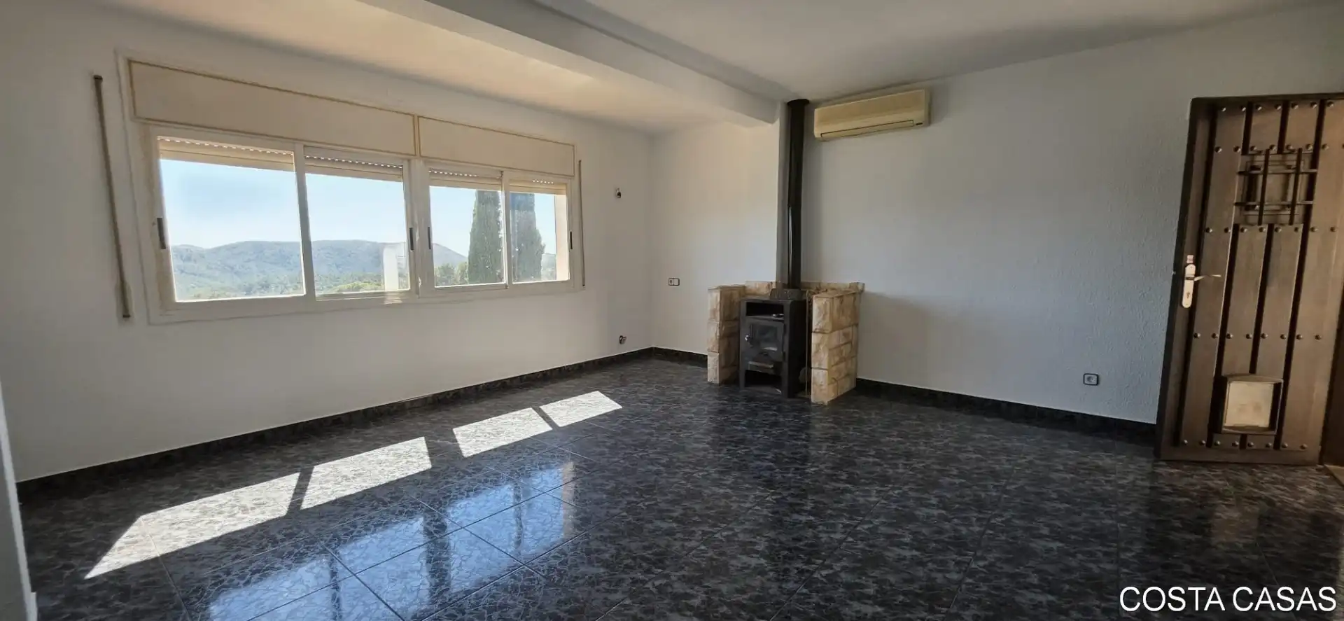 Sala de estar de Casa o chalet en venta en Olivella con Aire acondicionado, Jardín privado y Alarma