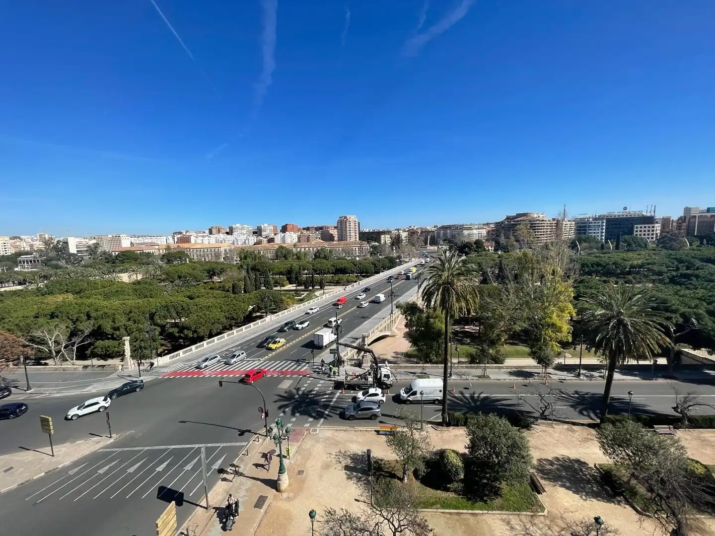 Pis de lloguer a Vía Marques del Turia, Gran Via