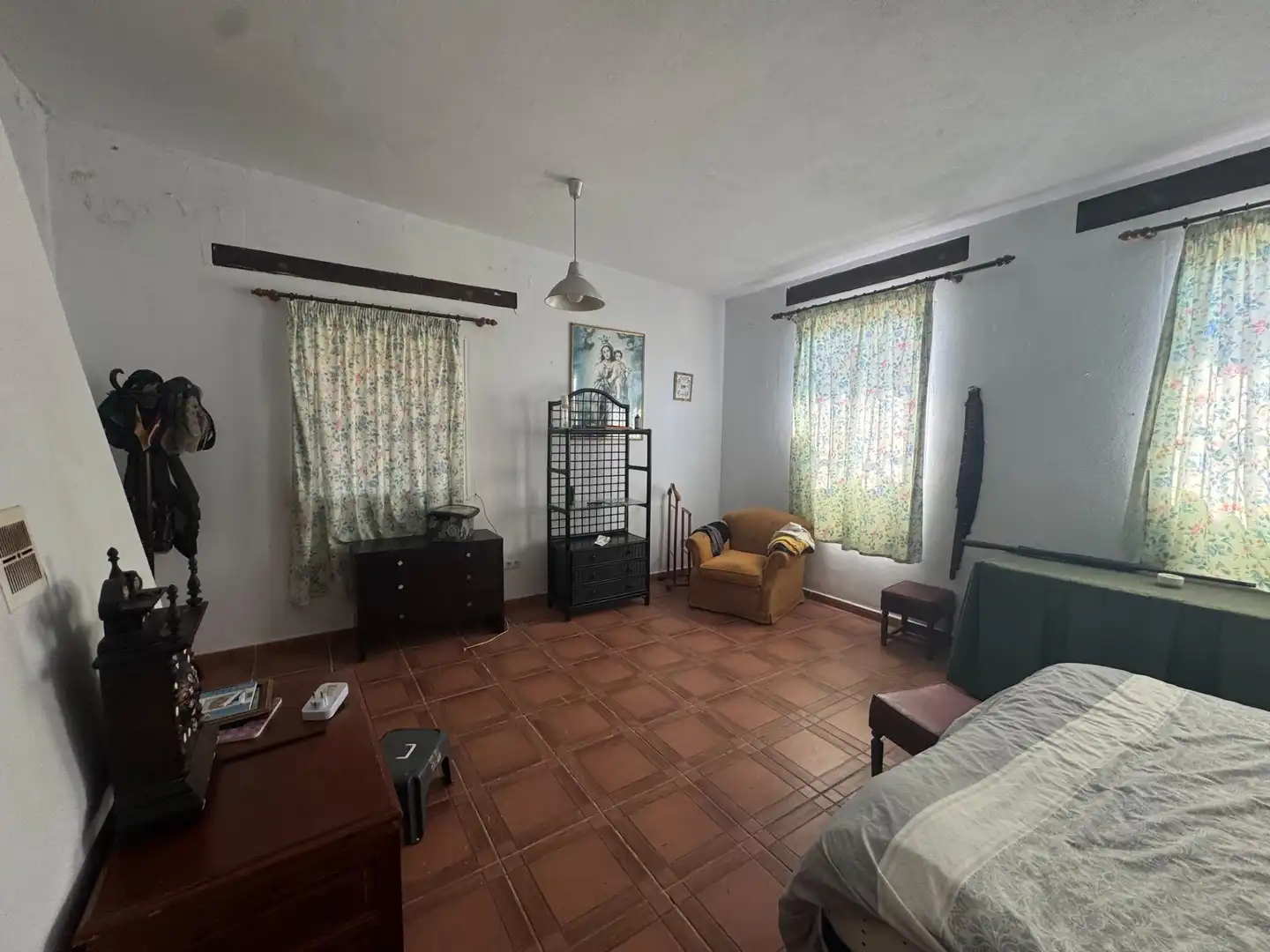 Sala de estar de Finca rústica en venta en Ardales con Jardín privado y Terraza