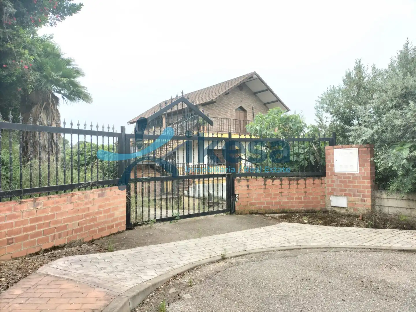 Villa con piscina in vendita a Periurbano Este - Campiña