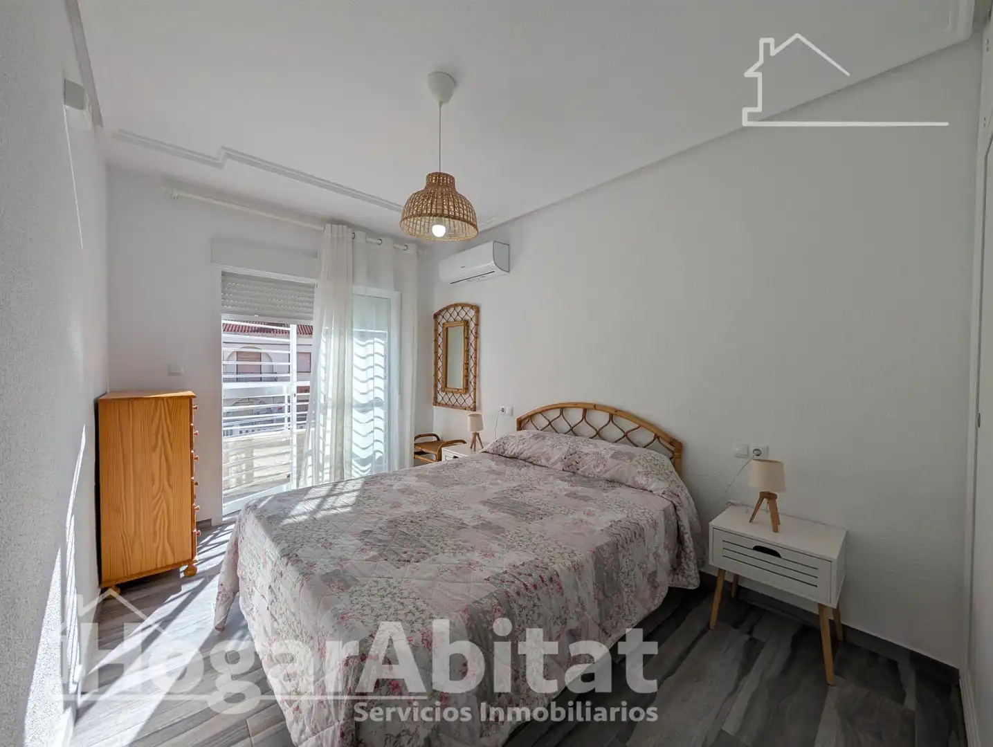 Habitación de Casa adosada en venta en Santa Pola con Aire acondicionado, Calefacción y Terraza