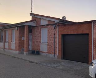 Exterior view of Single-family semi-detached for sale in La Seca   with Heating, Private garden and Terrace