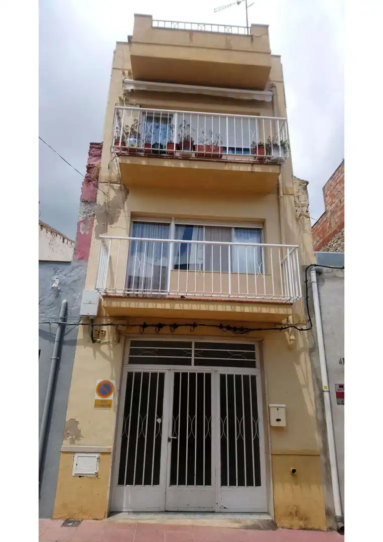 Vista exterior de Casa o chalet en venta en Santa Magdalena de Pulpis con Calefacción, Terraza y Trastero