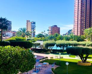 Vista exterior de Apartament en venda en Finestrat amb Aire condicionat, Jardí privat i Terrassa