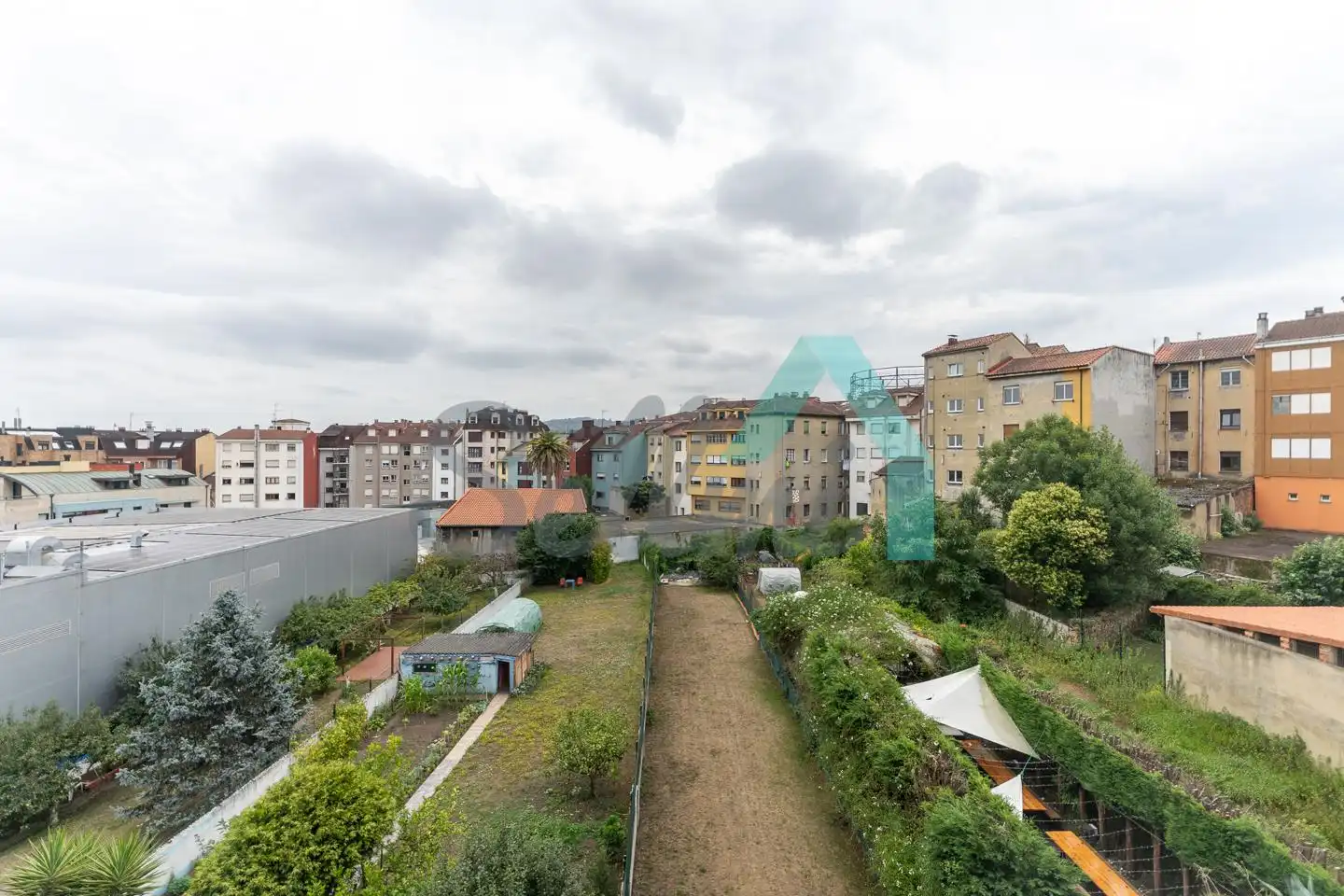 Terraza de Piso para compartir en Oviedo  con Aire acondicionado, Calefacción y Jardín privado