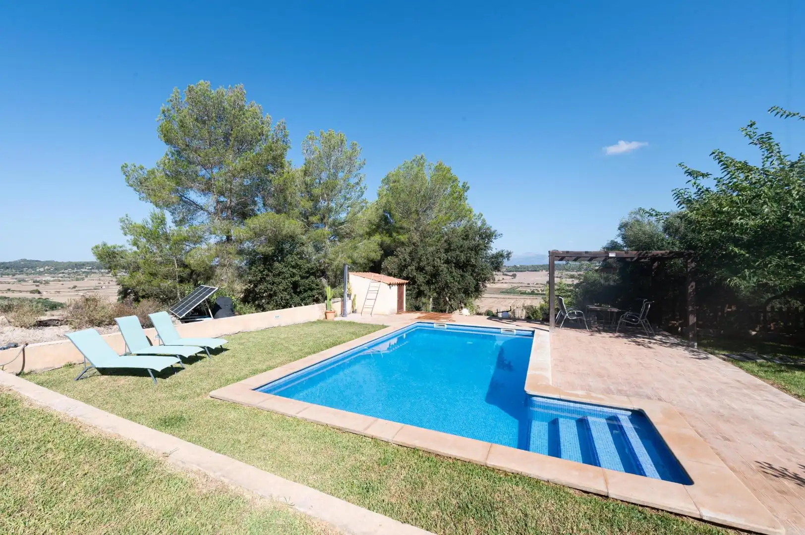 Casa rústica amb piscina en venda a Sineu