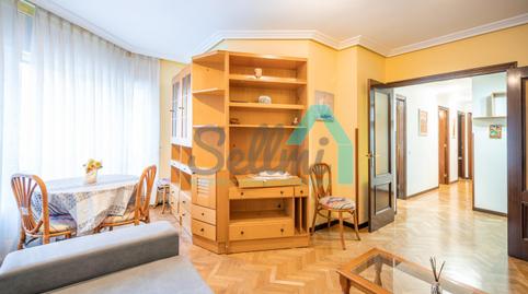 Foto 3 de Piso en venta en Marqués de Casa Valdés, La Arena, Gijón