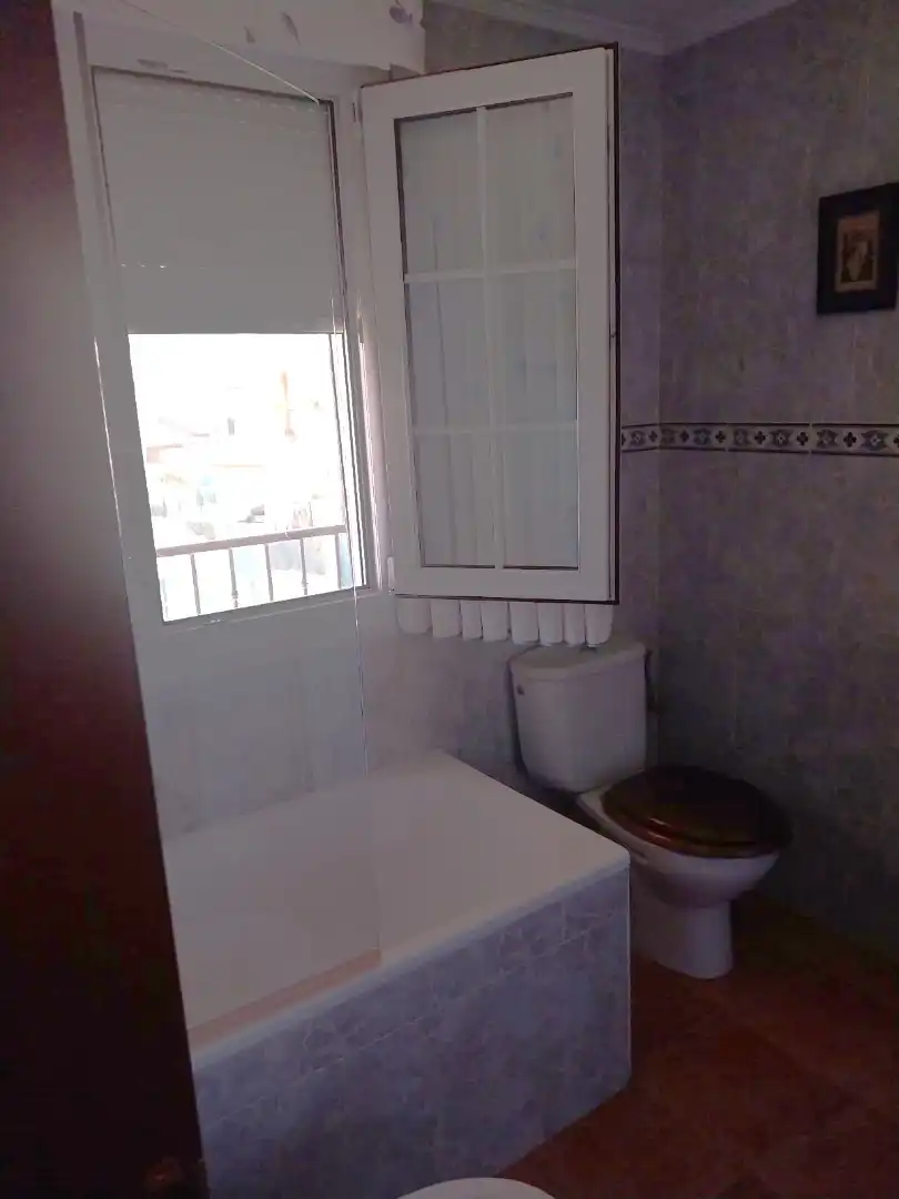 Baño de Casa o chalet en venta en Santoña con Calefacción, Jardín privado y Terraza