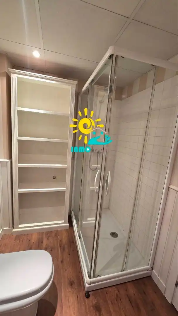 Bathroom of Flat for sale in Badajoz  with Air Conditioner, Heating and Terrace