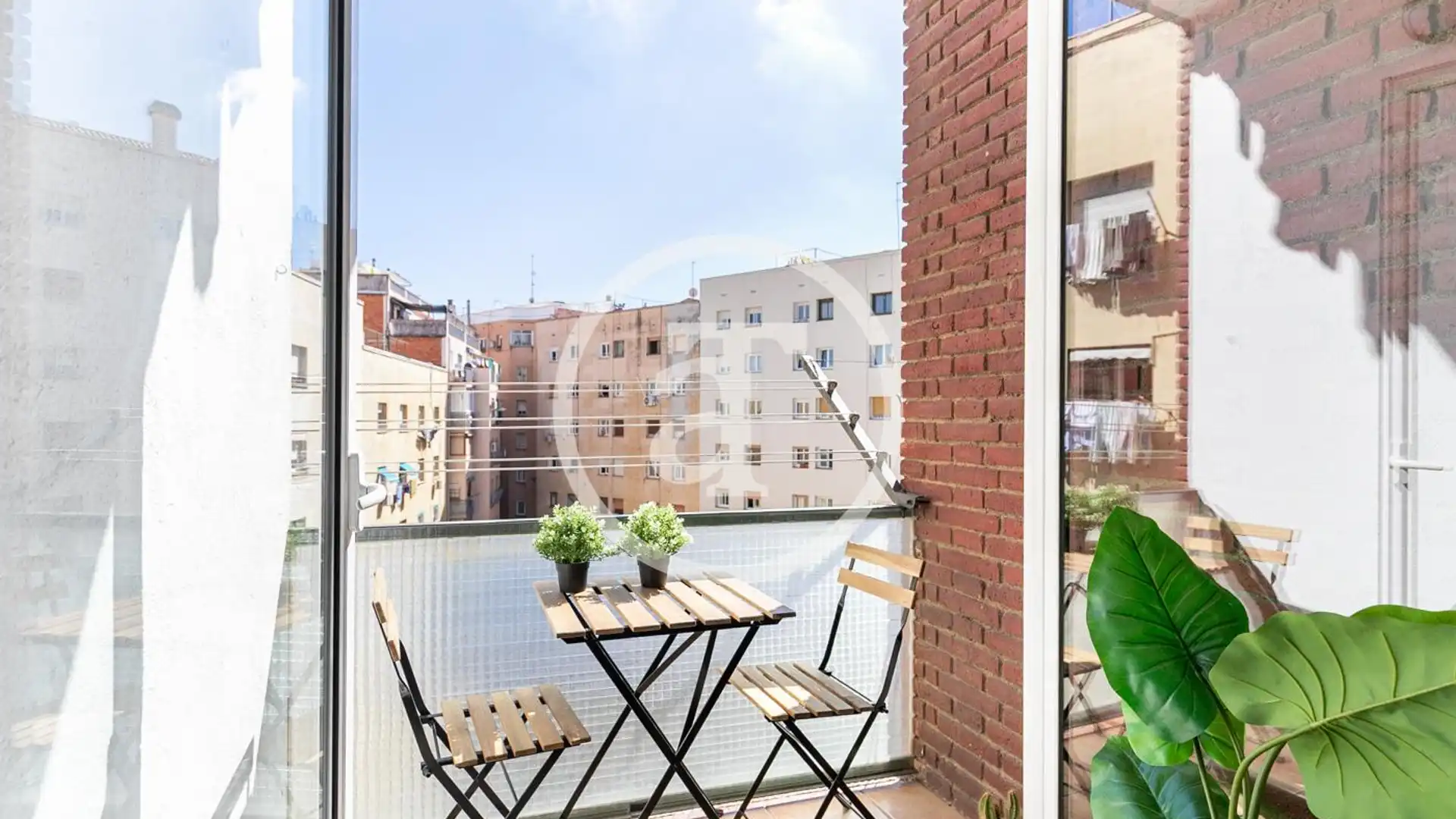 Balcony of Flat for rent in  Barcelona Capital  with Air Conditioner, Heating and Furnished