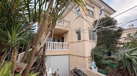 Foto 2 de Casa adosada en venta en Plaza de Toros - Avenida Chapí - Trinquete, Elda