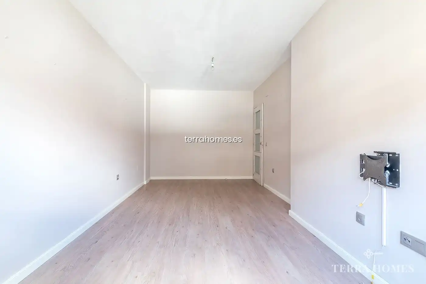 Bedroom of Apartments for sale in Tetuán