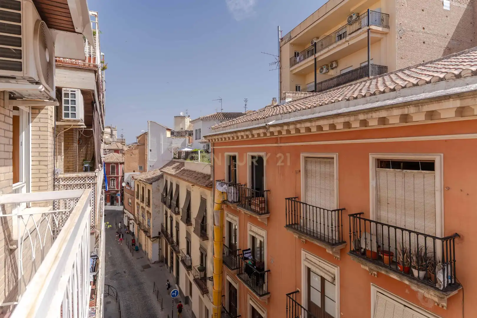 Vista exterior de Piso en venta en Granada con Aire acondicionado
