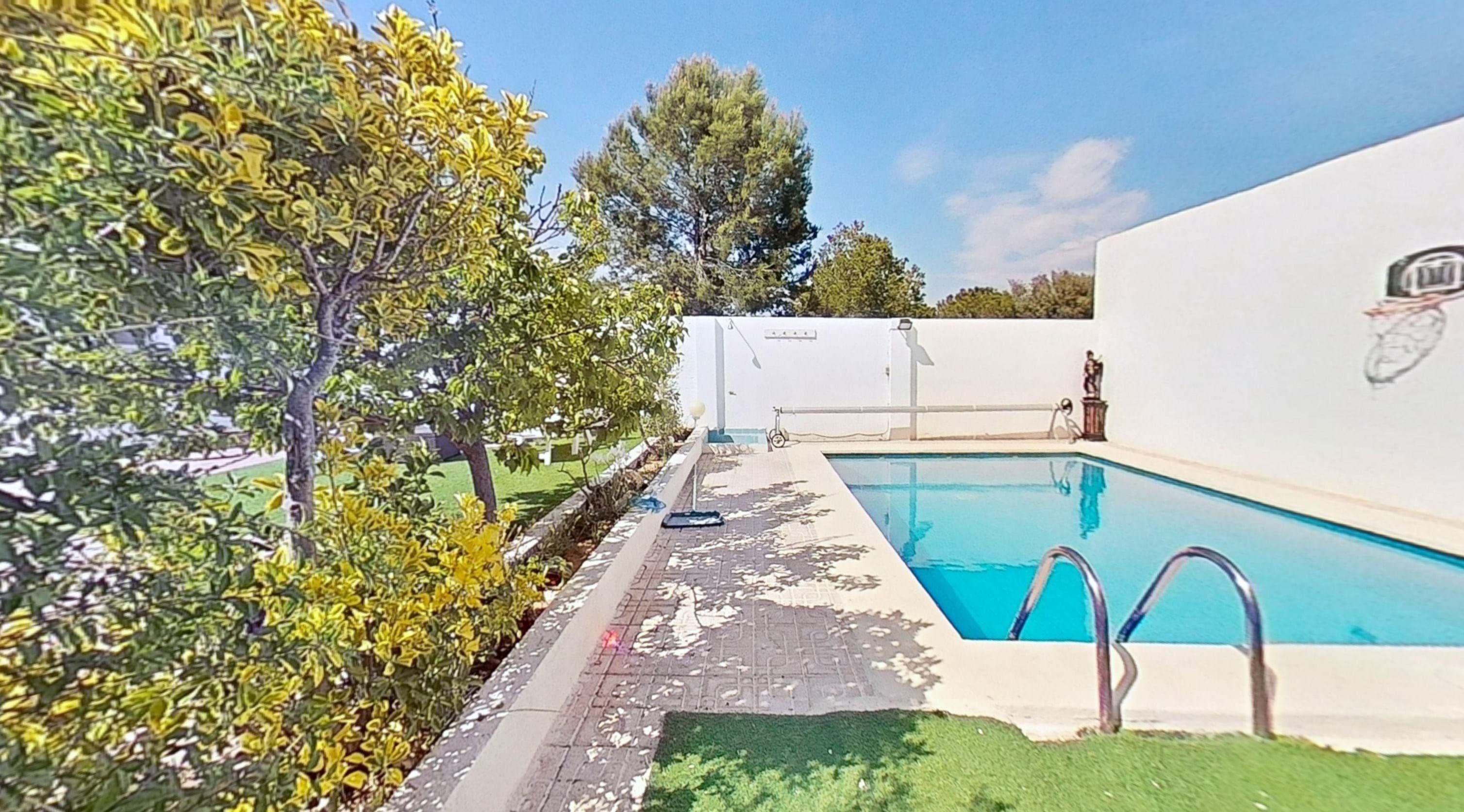 Piscina de Casa o xalet en venda en Mont-roig del Camp amb Aire condicionat, Terrassa i Piscina