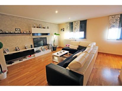 Living room of Flat for sale in Getafe  with Heating, Terrace and Community pool