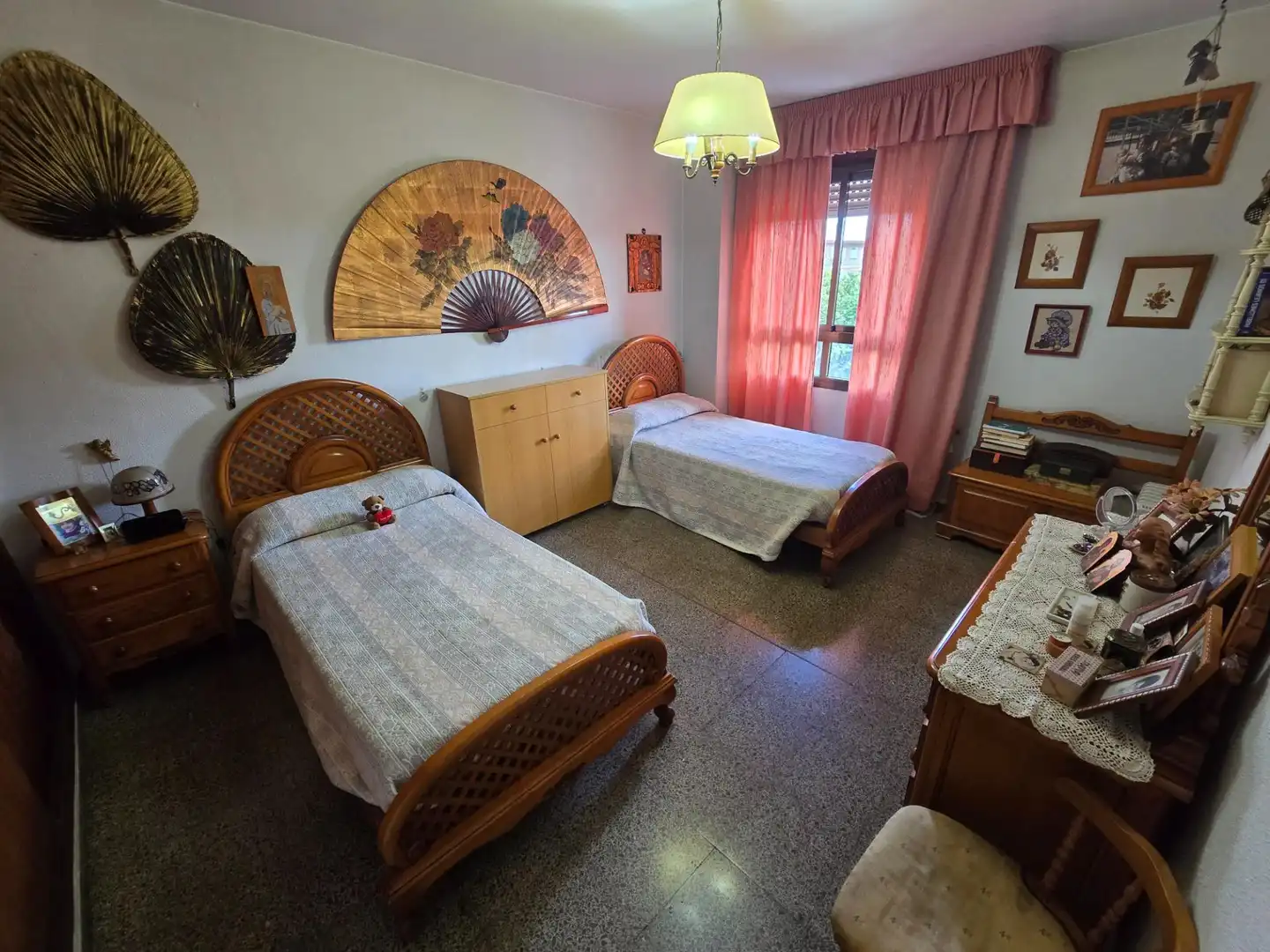 Schlafzimmer von Wohnung zum Verkauf in Córdoba mit Klimaanlage, Heizung und Abstellraum