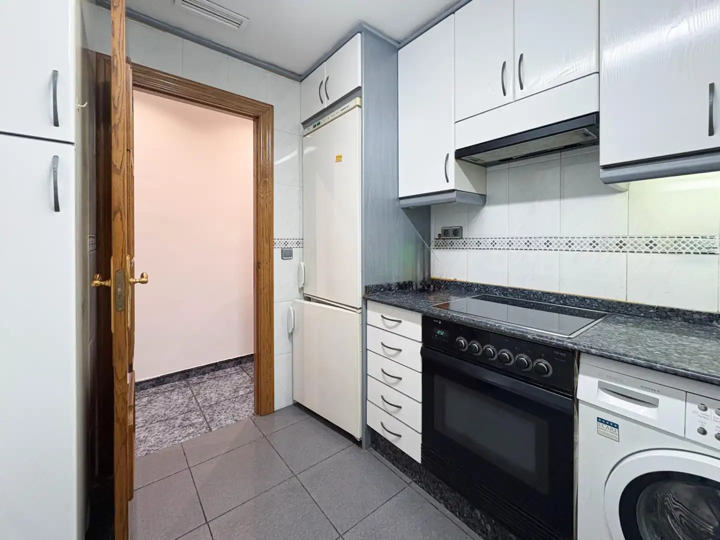 Küche von Wohnung zur Miete in Valencia mit Klimaanlage, Heizung und Möbliert