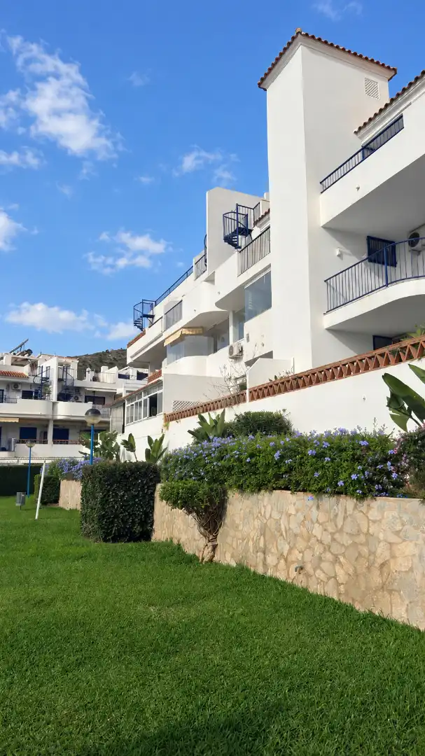Vista exterior de Pis en venda en Benalmádena amb Aire condicionat, Calefacció i Terrassa