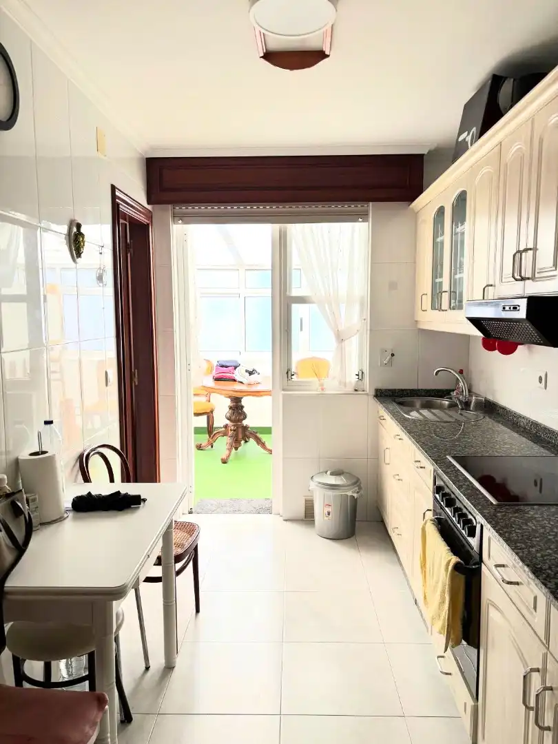 Cocina de Piso en venta en Ferrol con Terraza, Amueblado y Horno