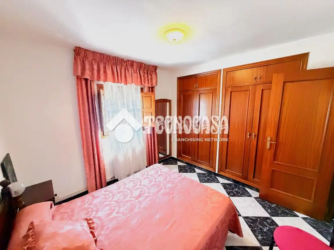 Casa adosada en venta en Campillo de Altobuey con Calefacción, Jardín privado y Terraza